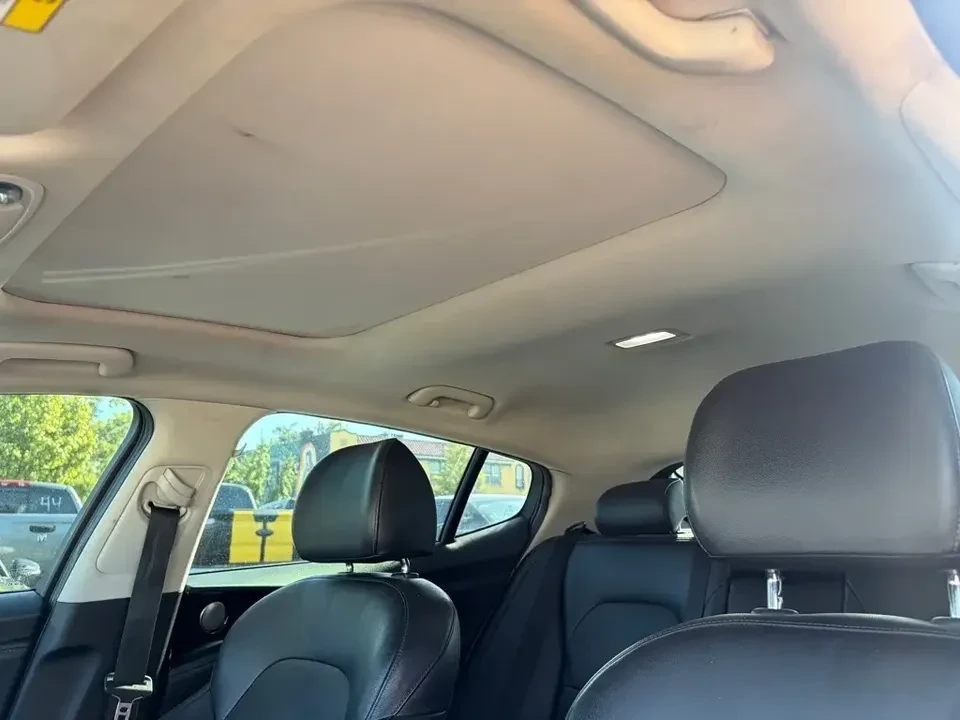 2018 Kia Stinger - Image 10 of 12