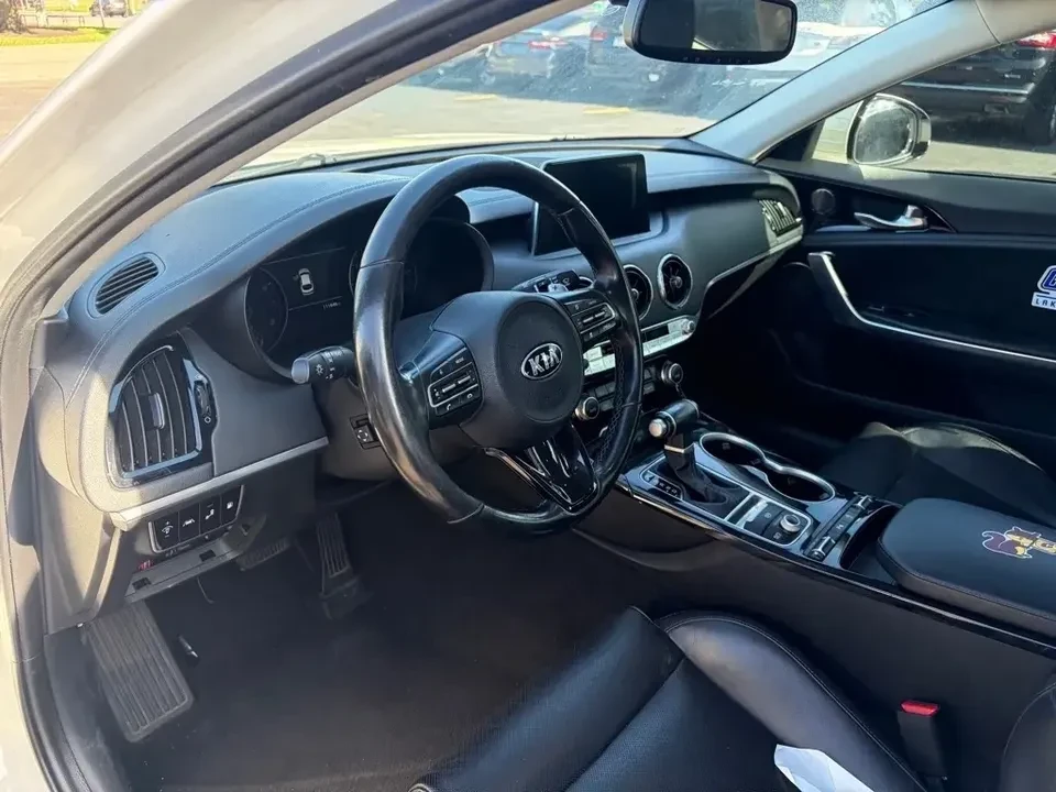 2018 Kia Stinger - Image 5 of 12