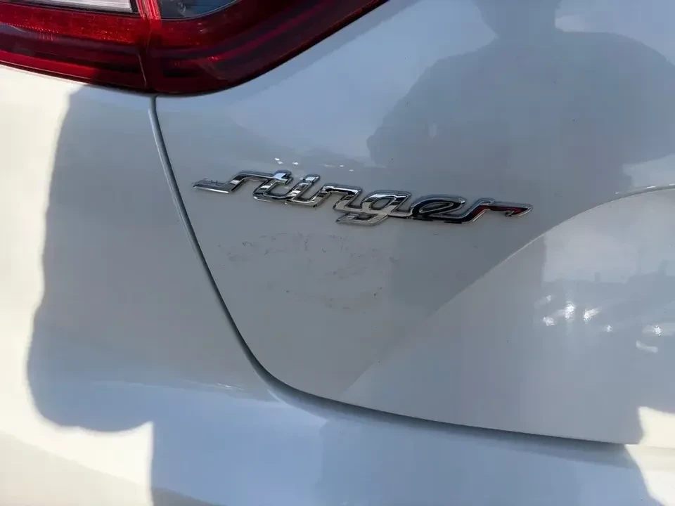 2018 Kia Stinger - Image 3 of 12