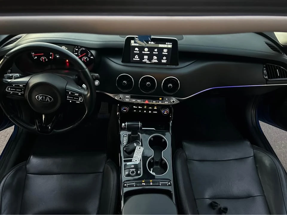 2018 Kia Stinger - Image 11 of 14