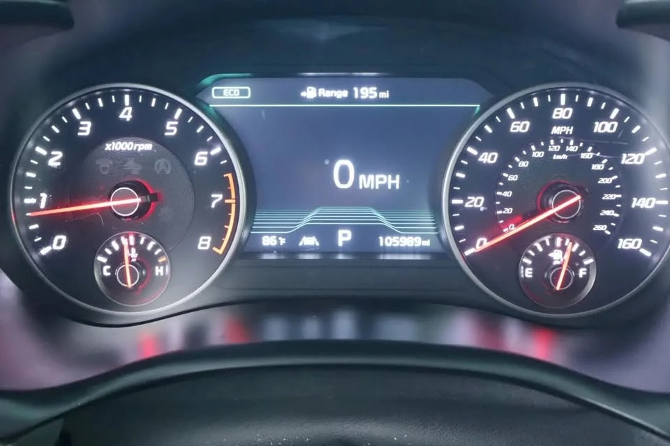 2018 Kia Stinger - Image 11 of 20