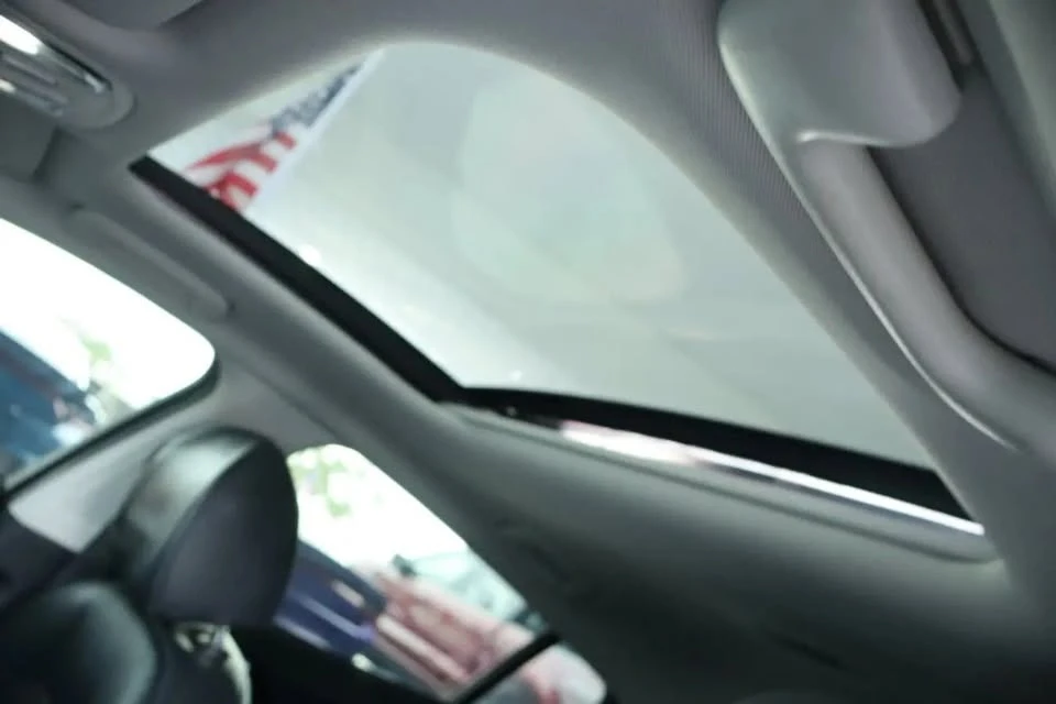 2018 Kia Stinger - Image 14 of 20