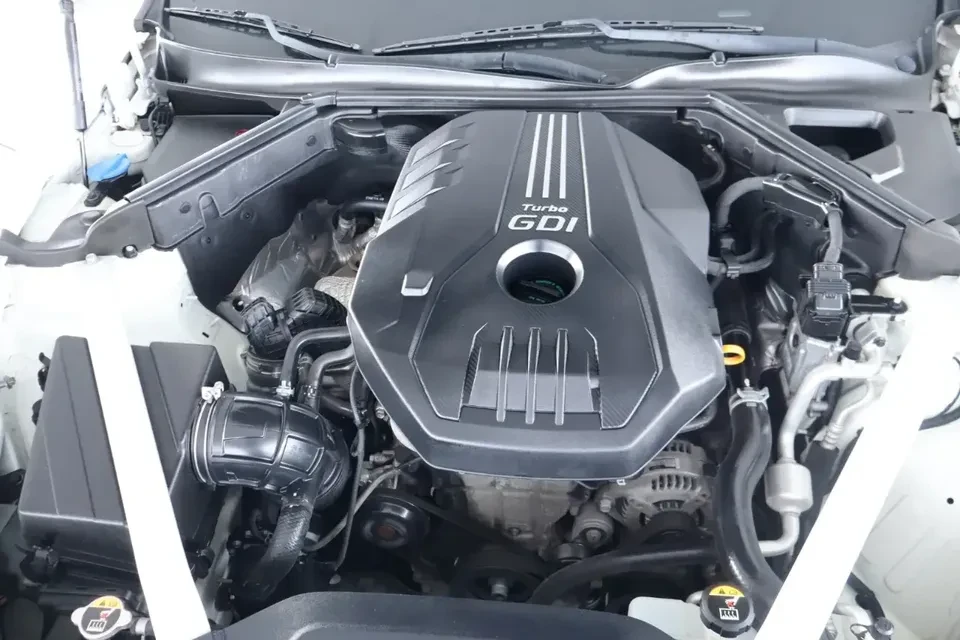 2018 Kia Stinger - Image 15 of 15