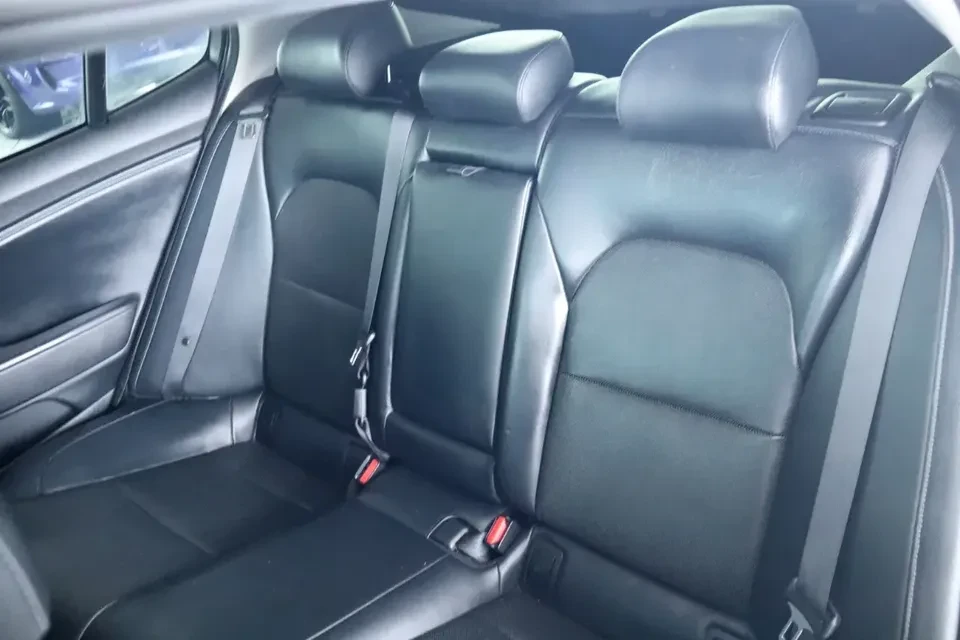 2018 Kia Stinger - Image 11 of 15