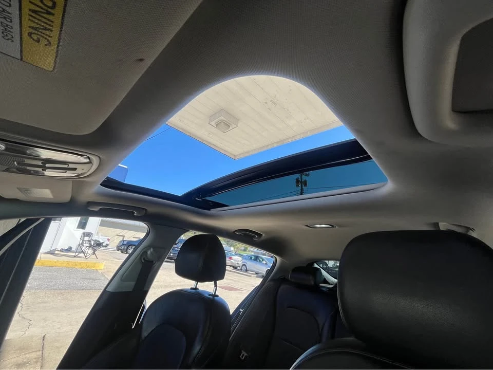 2018 Kia Stinger - Image 9 of 11
