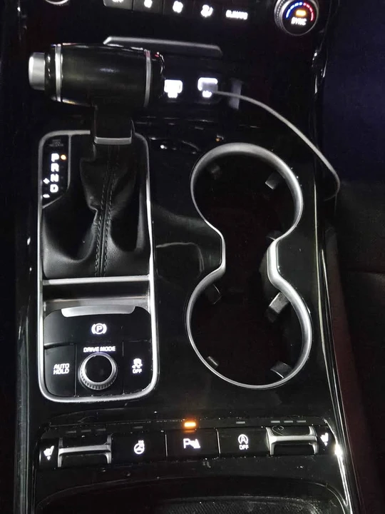 2018 Kia Stinger - Image 8 of 12