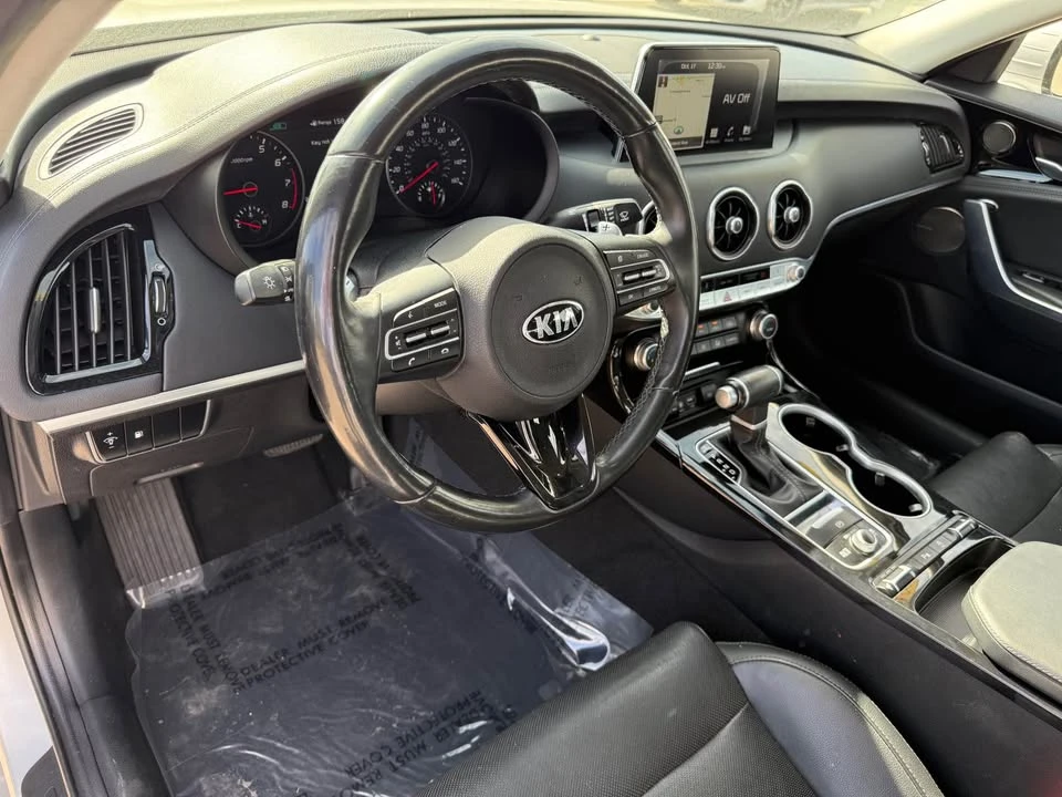 2018 Kia Stinger - Image 12 of 15