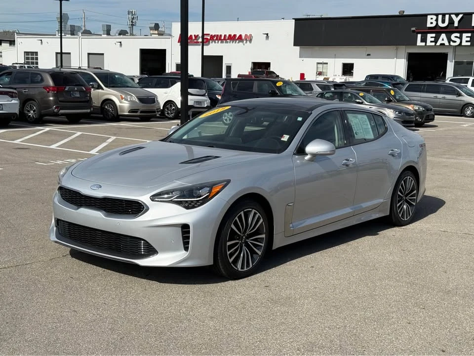 2018 Kia Stinger - Image 2 of 15