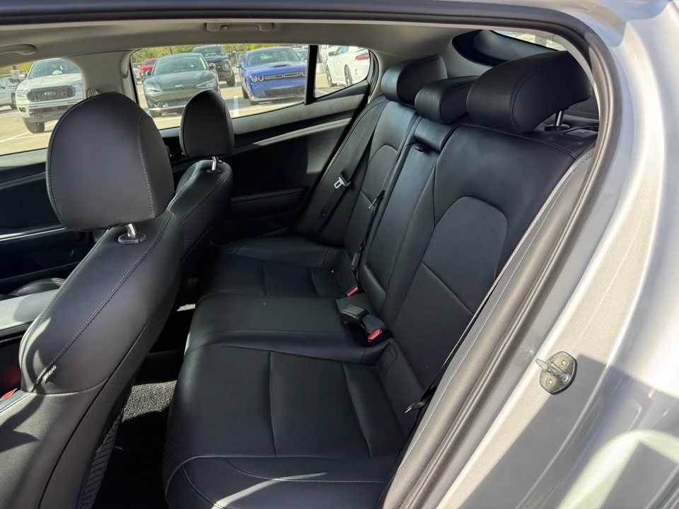 2018 Kia Stinger - Image 7 of 15
