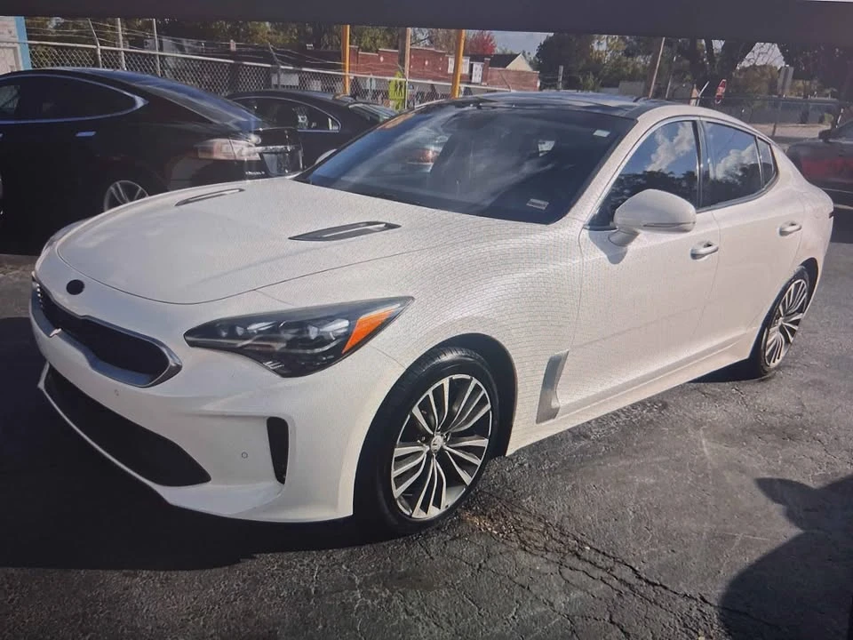 2018 Kia Stinger - Image 2 of 8