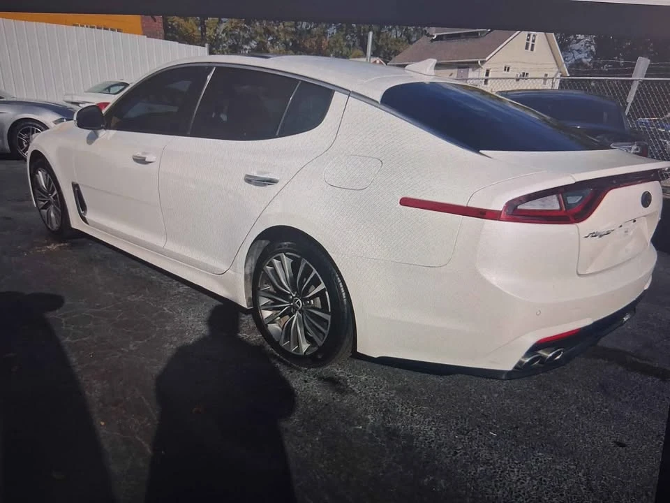 2018 Kia Stinger - Image 3 of 8