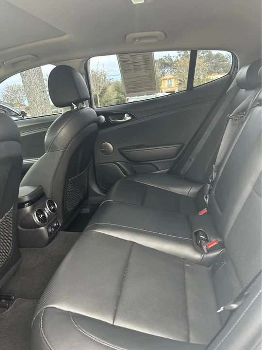 2018 Kia Stinger - Image 6 of 9