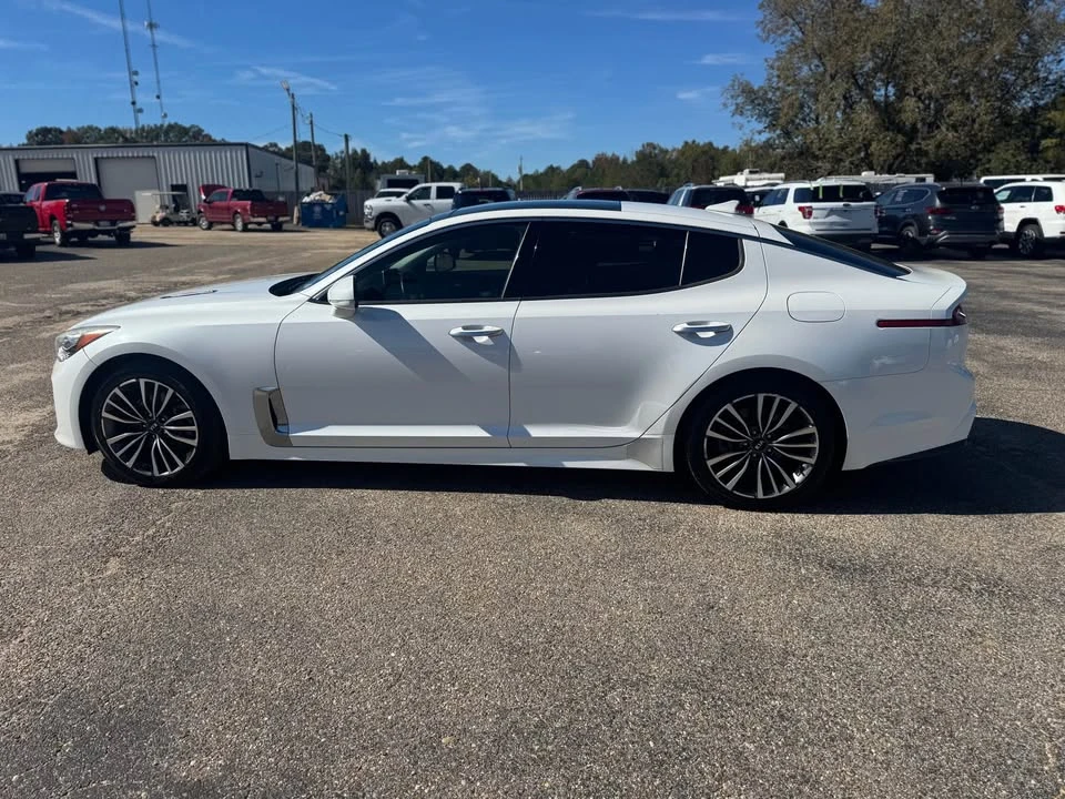2018 Kia Stinger - Image 7 of 11