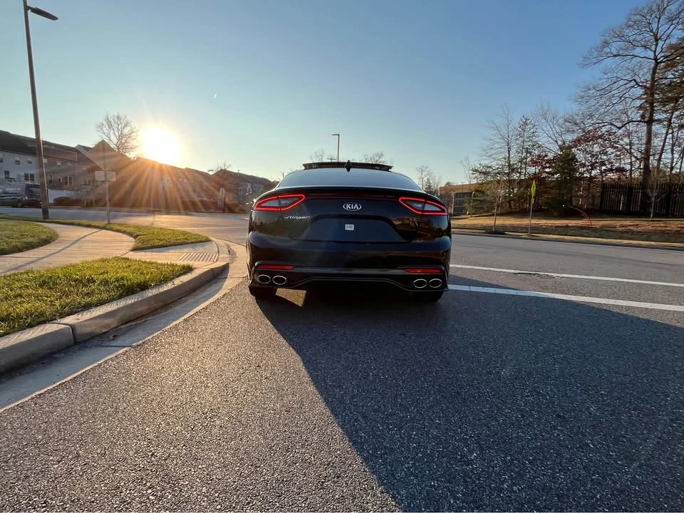 2018 Kia Stinger - Image 4 of 18