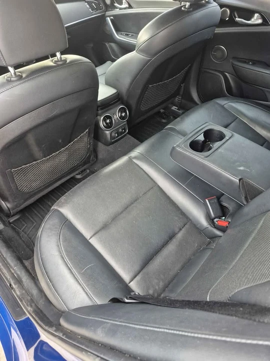 2018 Kia Stinger - Image 15 of 20