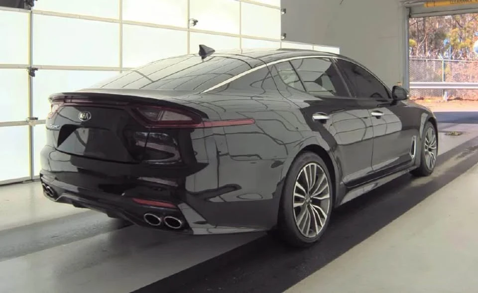 2018 Kia Stinger - Image 4 of 13