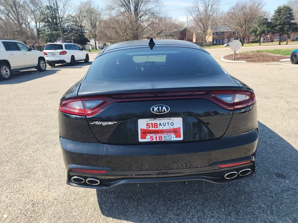 2018 Kia Stinger - Image 8 of 17