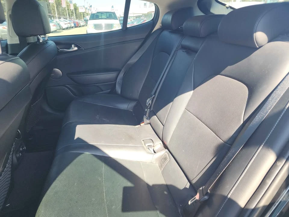 2018 Kia Stinger - Image 10 of 17