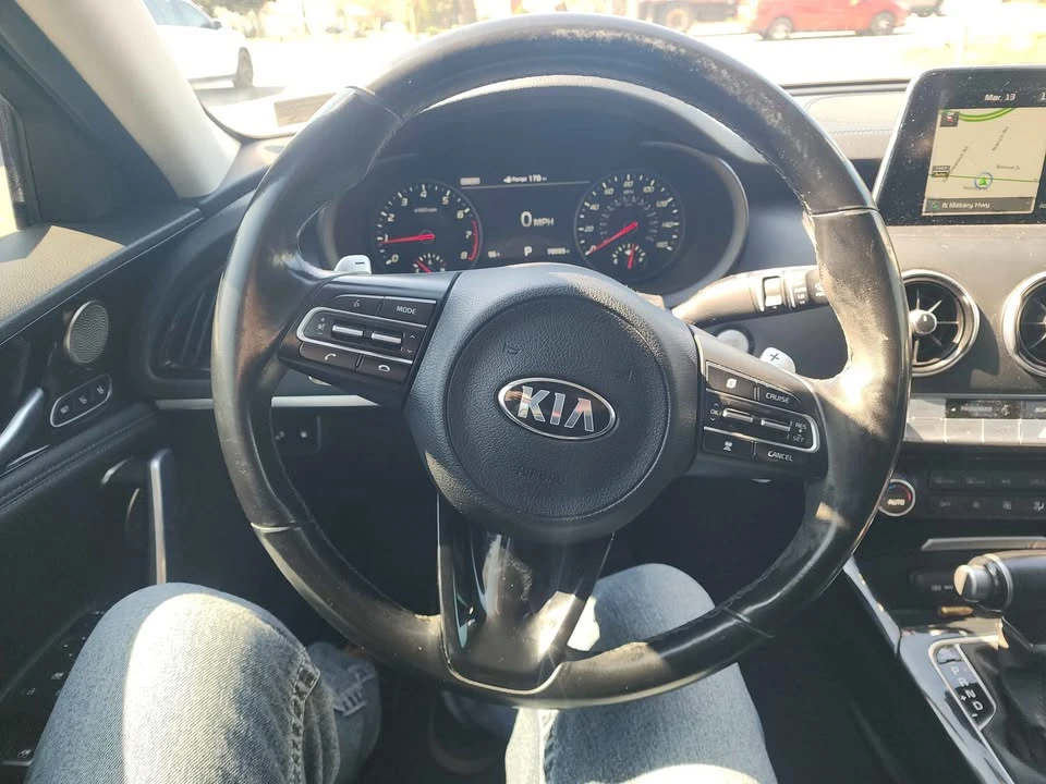 2018 Kia Stinger - Image 15 of 17