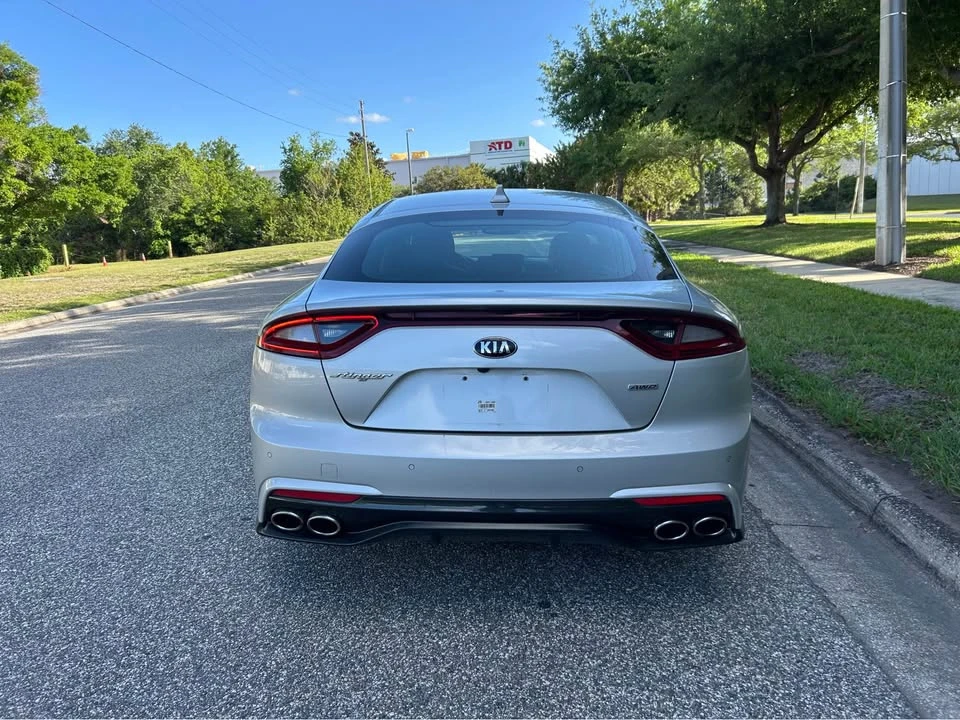2018 Kia Stinger - Image 8 of 18