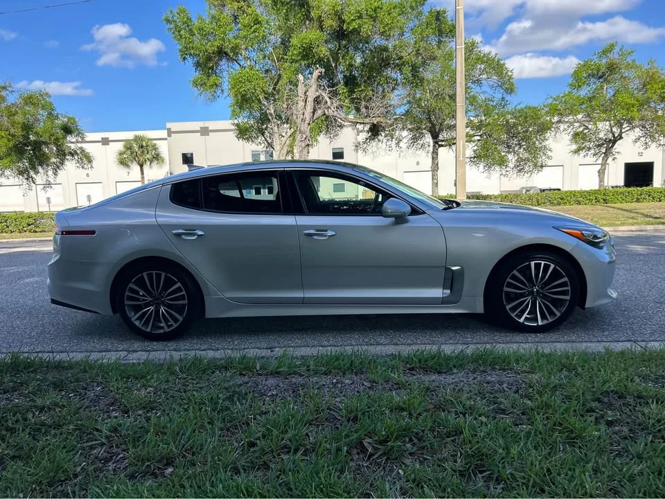 2018 Kia Stinger - Image 7 of 18