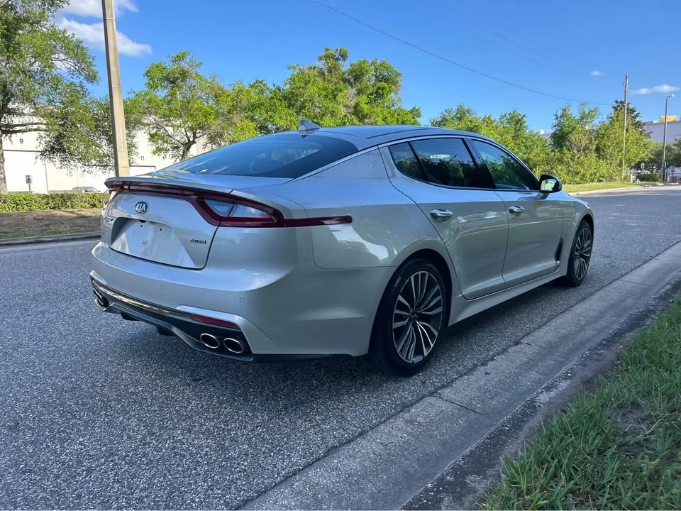 2018 Kia Stinger - Image 5 of 18