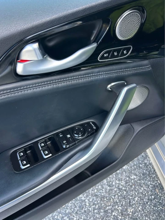 2018 Kia Stinger - Image 10 of 18