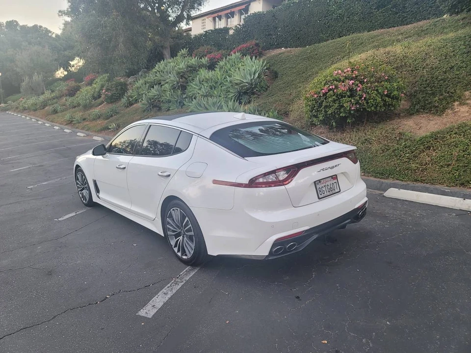 2018 Kia Stinger - Image 5 of 10