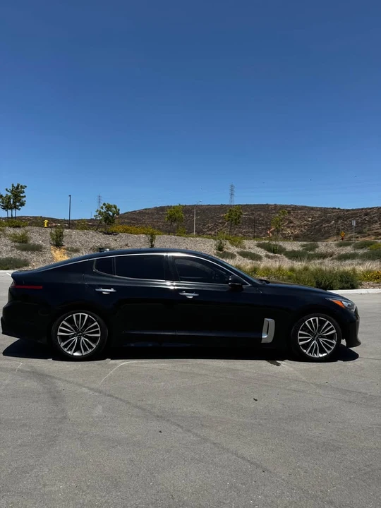 2018 Kia Stinger - Image 5 of 12