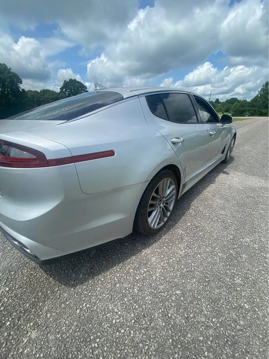2018 Kia Stinger - Image 5 of 9