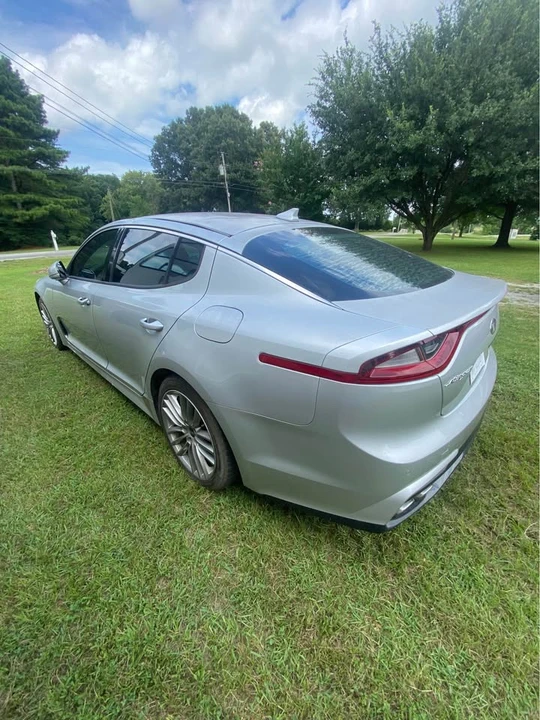 2018 Kia Stinger - Image 7 of 9