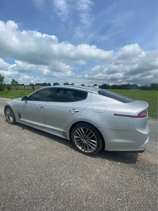 2018 Kia Stinger - Image 4 of 9