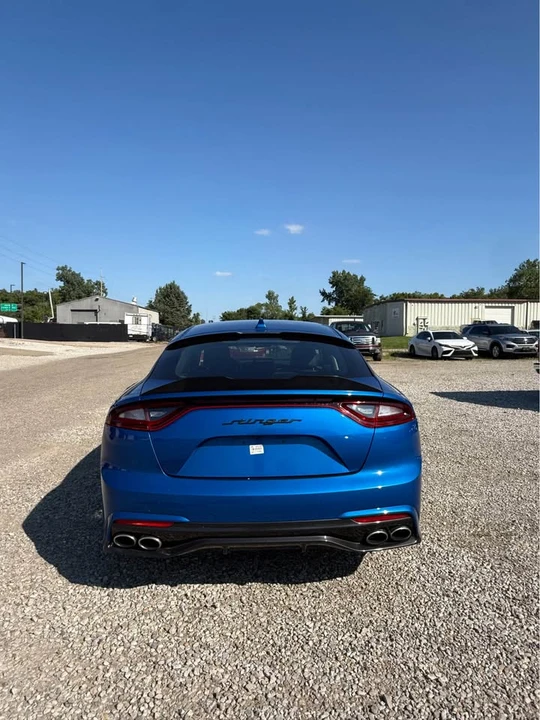2018 Kia Stinger - Image 5 of 10