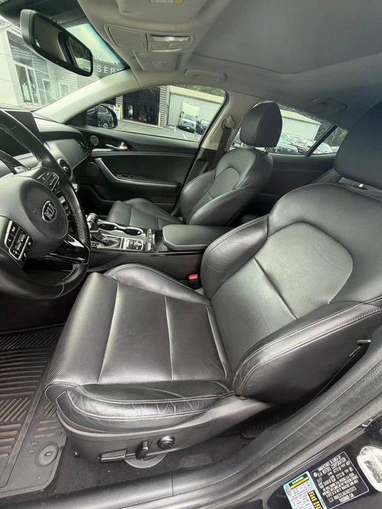 2018 Kia Stinger - Image 4 of 12