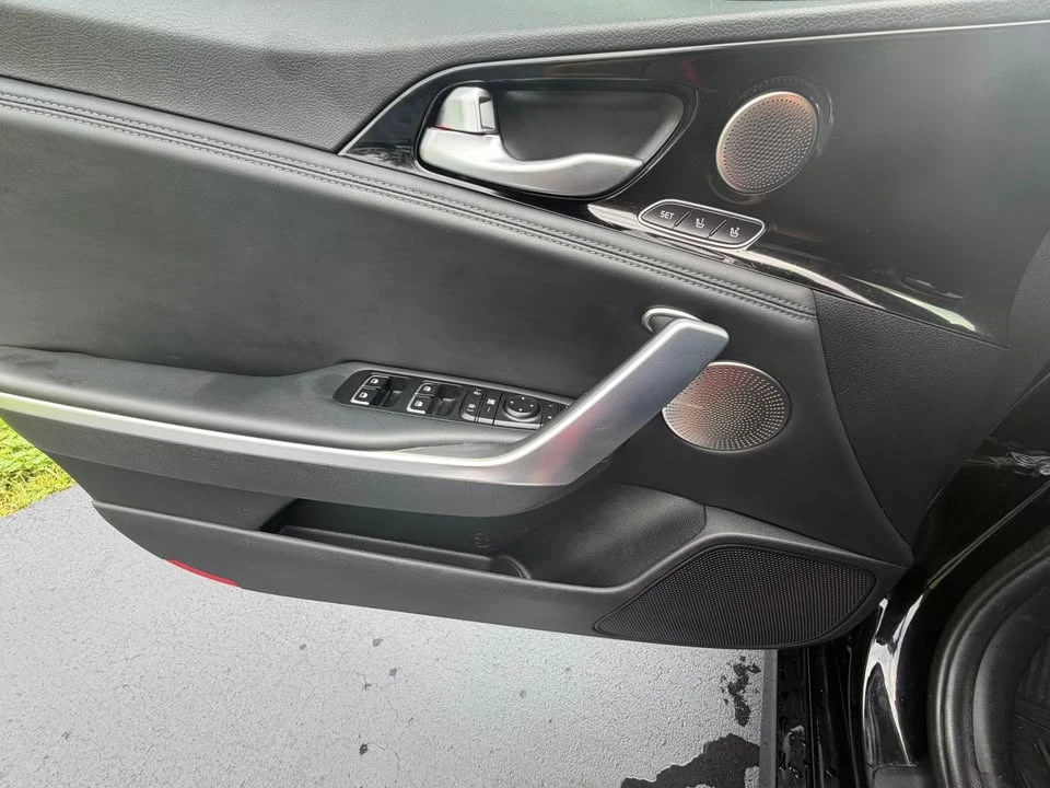 2018 Kia Stinger - Image 8 of 12