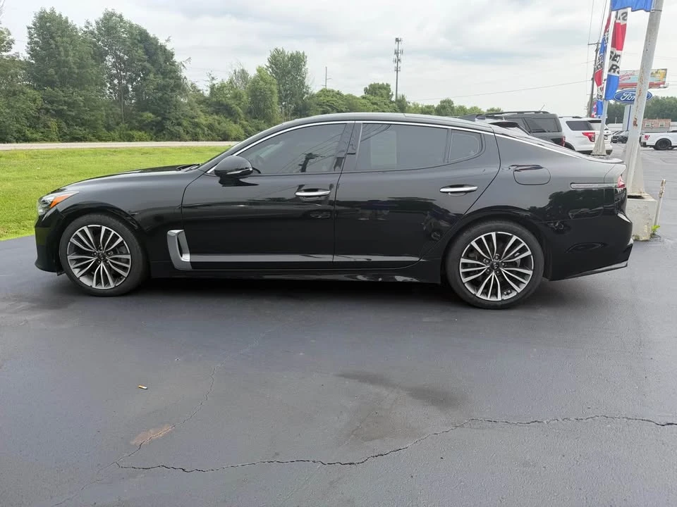 2018 Kia Stinger - Image 8 of 9