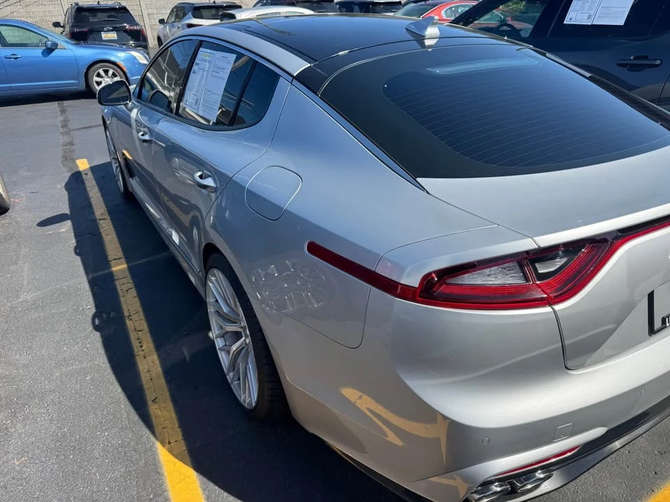 2018 Kia Stinger - Image 6 of 12