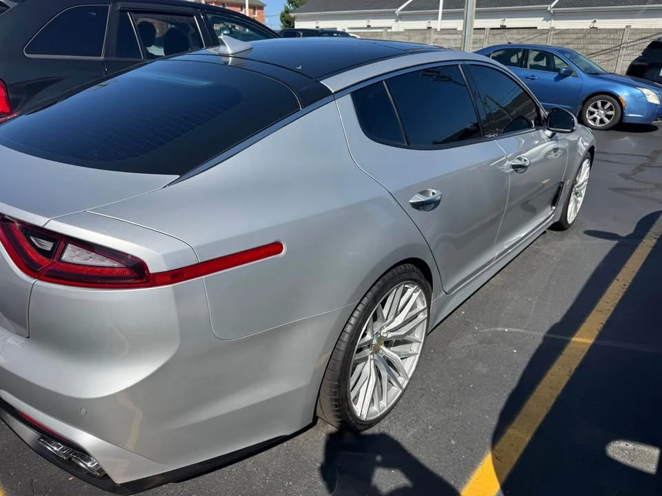 2018 Kia Stinger - Image 4 of 12