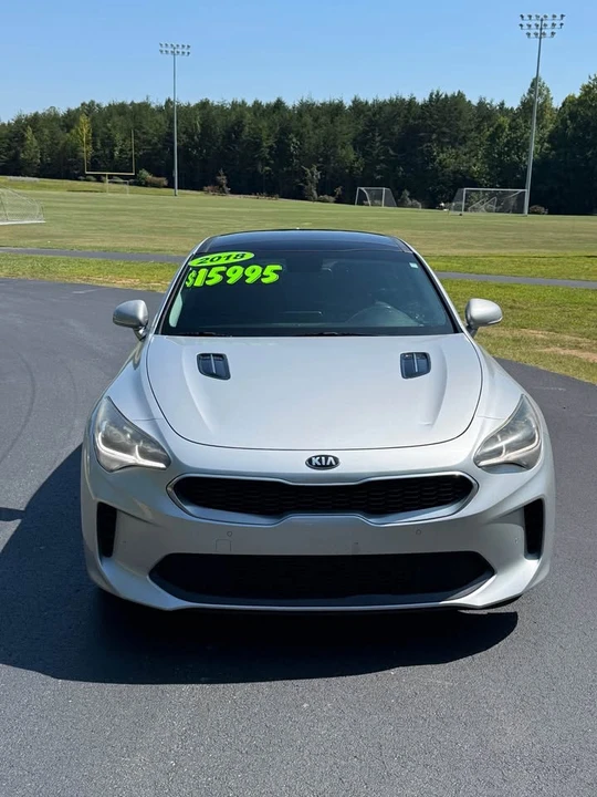 2018 Kia Stinger - Image 2 of 15