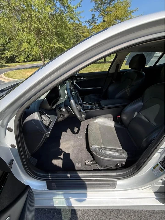2018 Kia Stinger - Image 5 of 15
