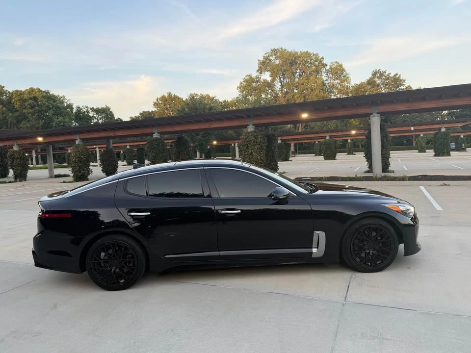 2018 Kia Stinger - Image 8 of 14