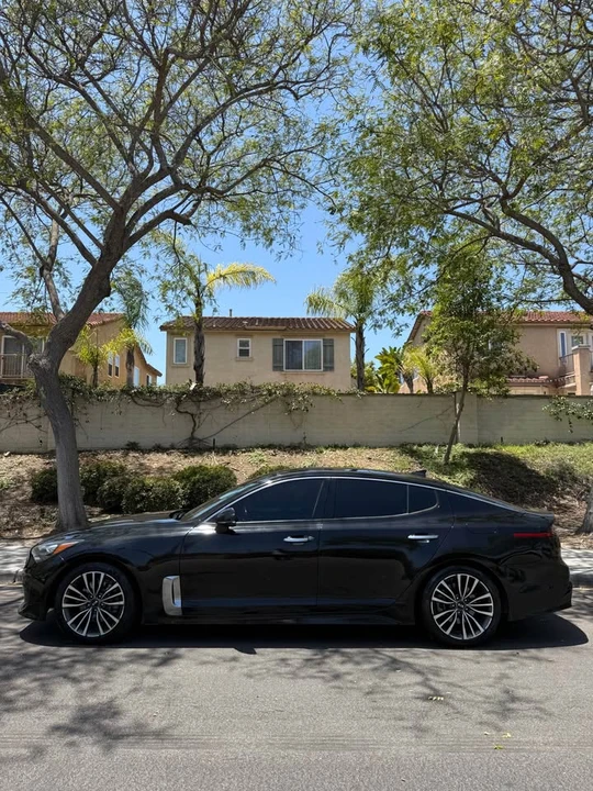 2018 Kia Stinger - Image 2 of 11
