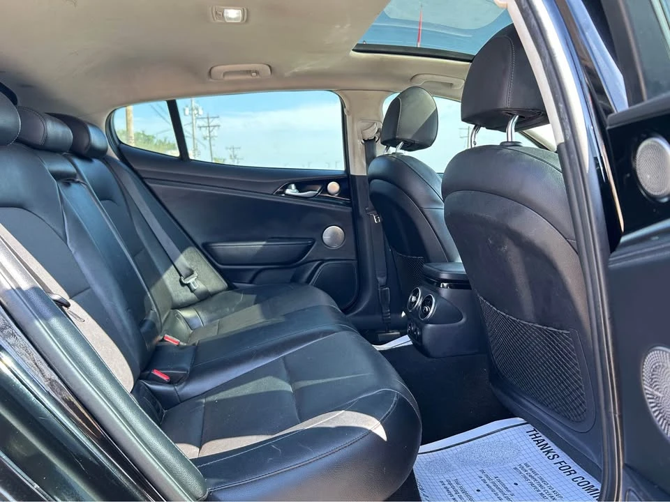 2018 Kia Stinger - Image 11 of 19