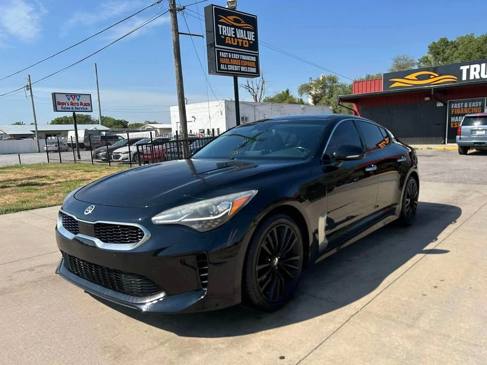 2018 Kia Stinger - Image 2 of 18
