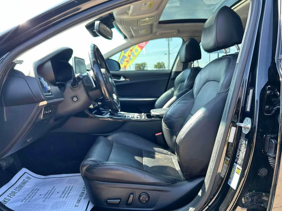 2018 Kia Stinger - Image 11 of 18