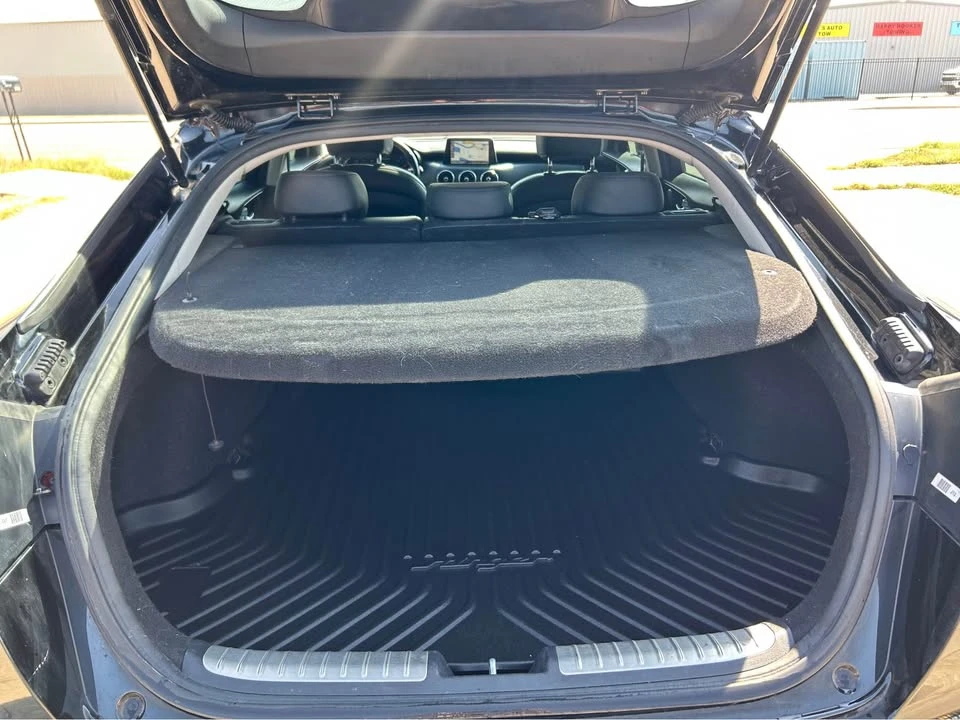 2018 Kia Stinger - Image 12 of 19