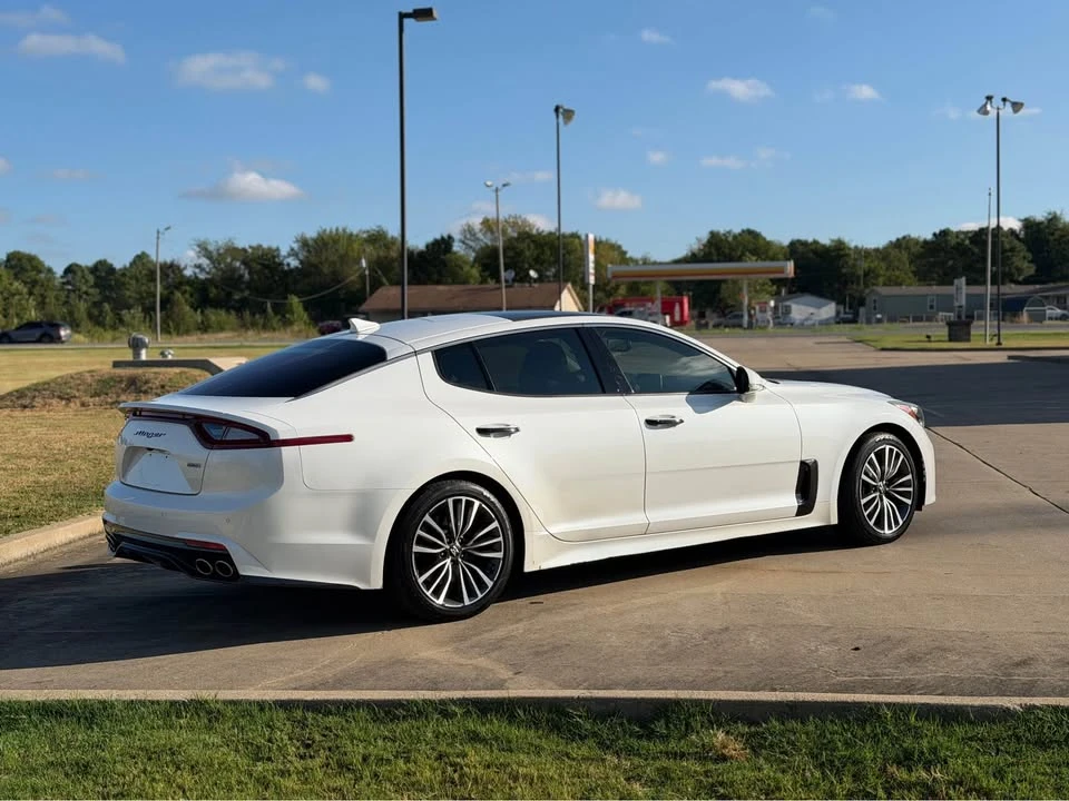 2018 Kia Stinger - Image 5 of 13