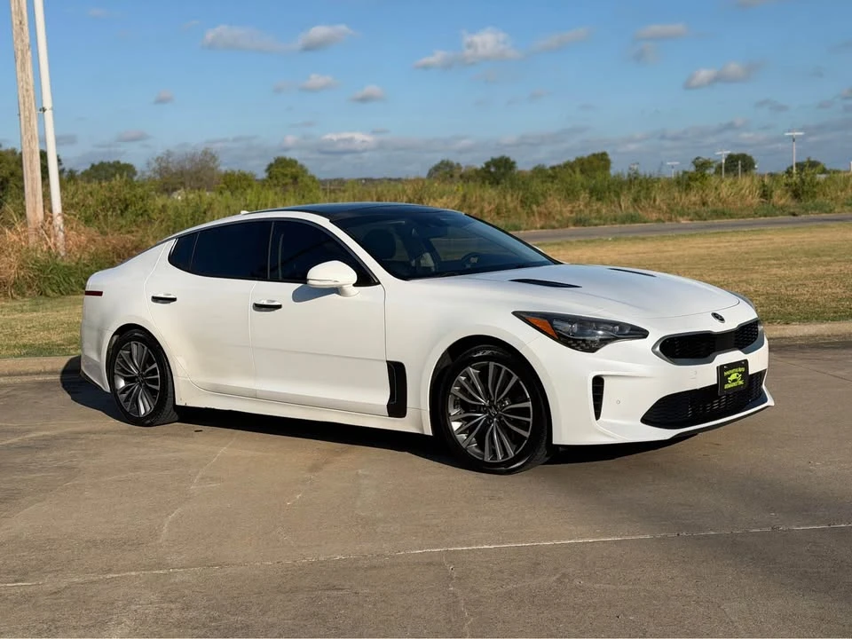 2018 Kia Stinger - Image 3 of 13