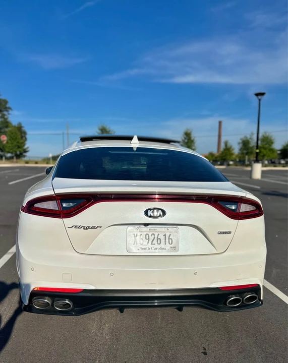 2018 Kia Stinger - Image 6 of 20