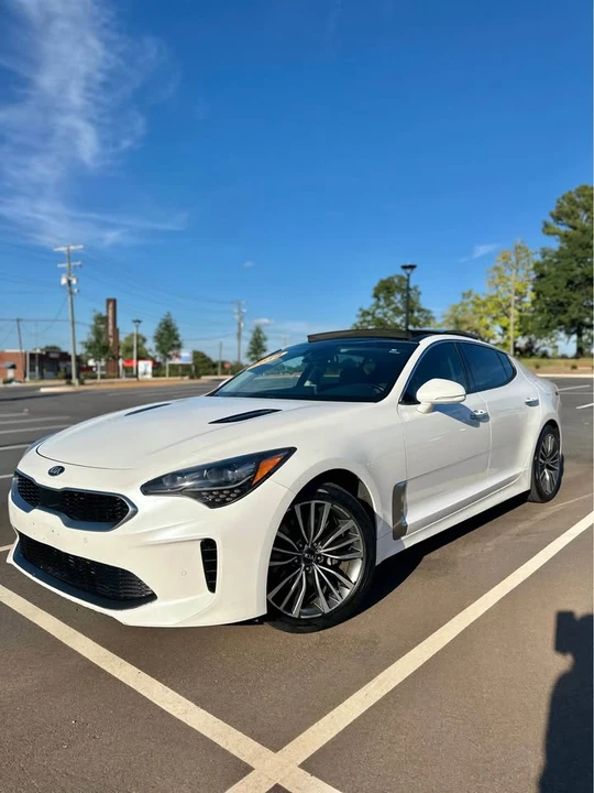2018 Kia Stinger - Image 3 of 20